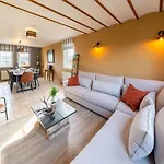 Spacious Holiday In With Bubble Bath Сasa de vacaciones Lierneux