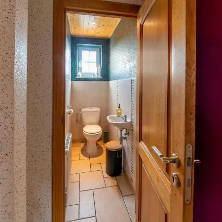 Spacious Holiday In With Bubble Bath Lierneux