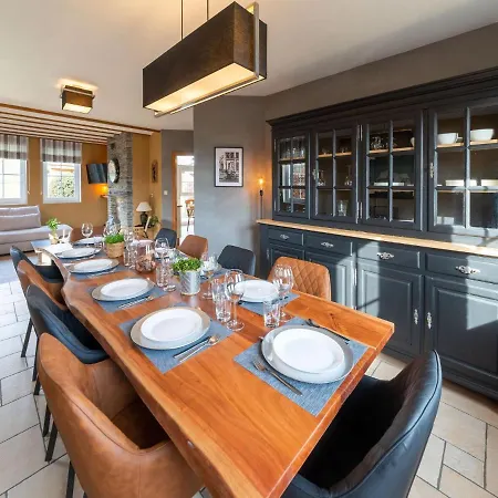 Spacious Holiday In With Bubble Bath Holiday home *