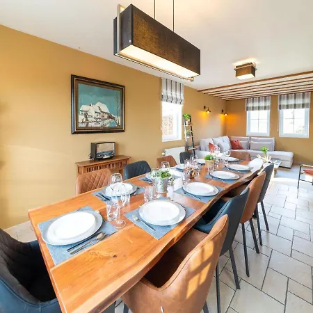 Spacious Holiday In With Bubble Bath